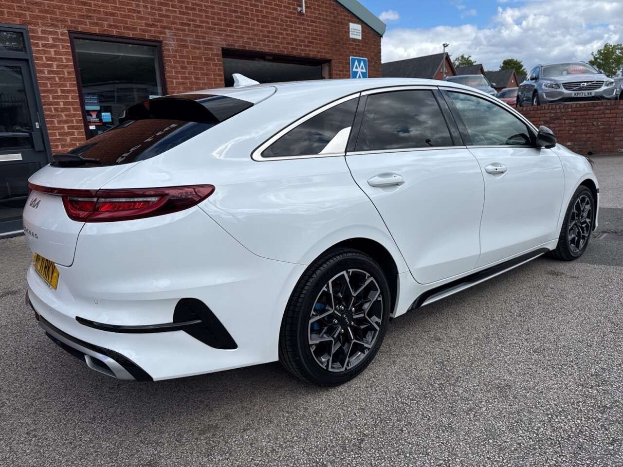 2021 KIA PROCEED 2021 KIA PROCEED