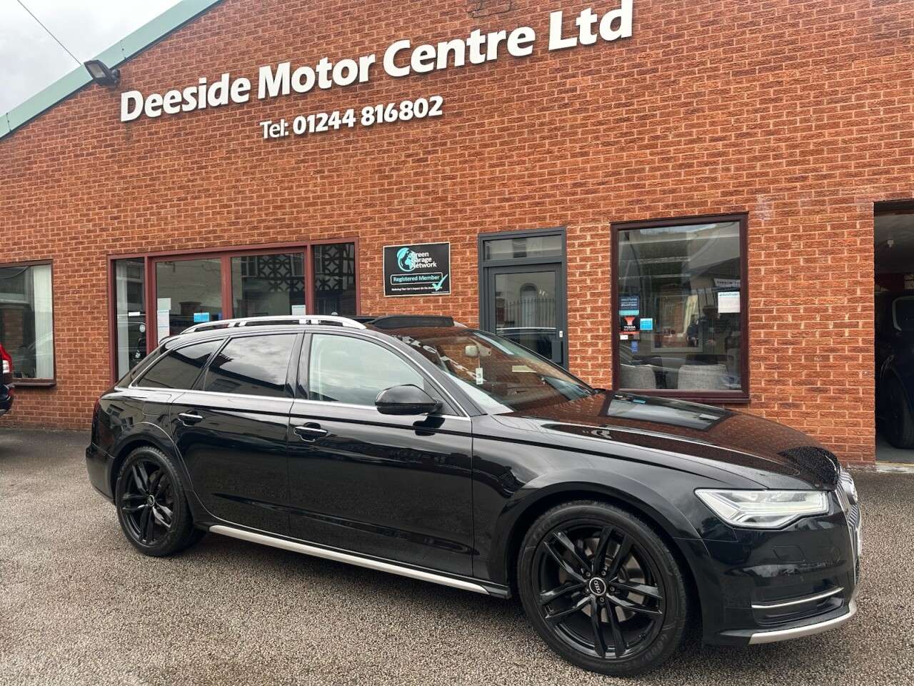 A 2017 AUDI ALLROAD 3.0 TDI V6 Sport Estate 5dr Diesel S Tronic quattro Euro 6 (s/s) (272 ps) A 2017 AUDI ALLROAD 3.0 TDI V6 Sport Estate 5dr Diesel S Tronic quattro Euro 6 (s/s) (272 ps)