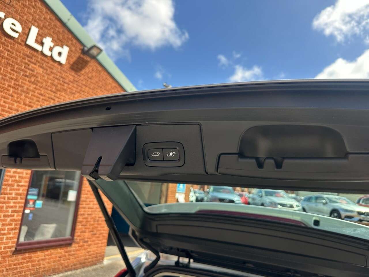 2018 VOLVO XC60 2018 VOLVO XC60