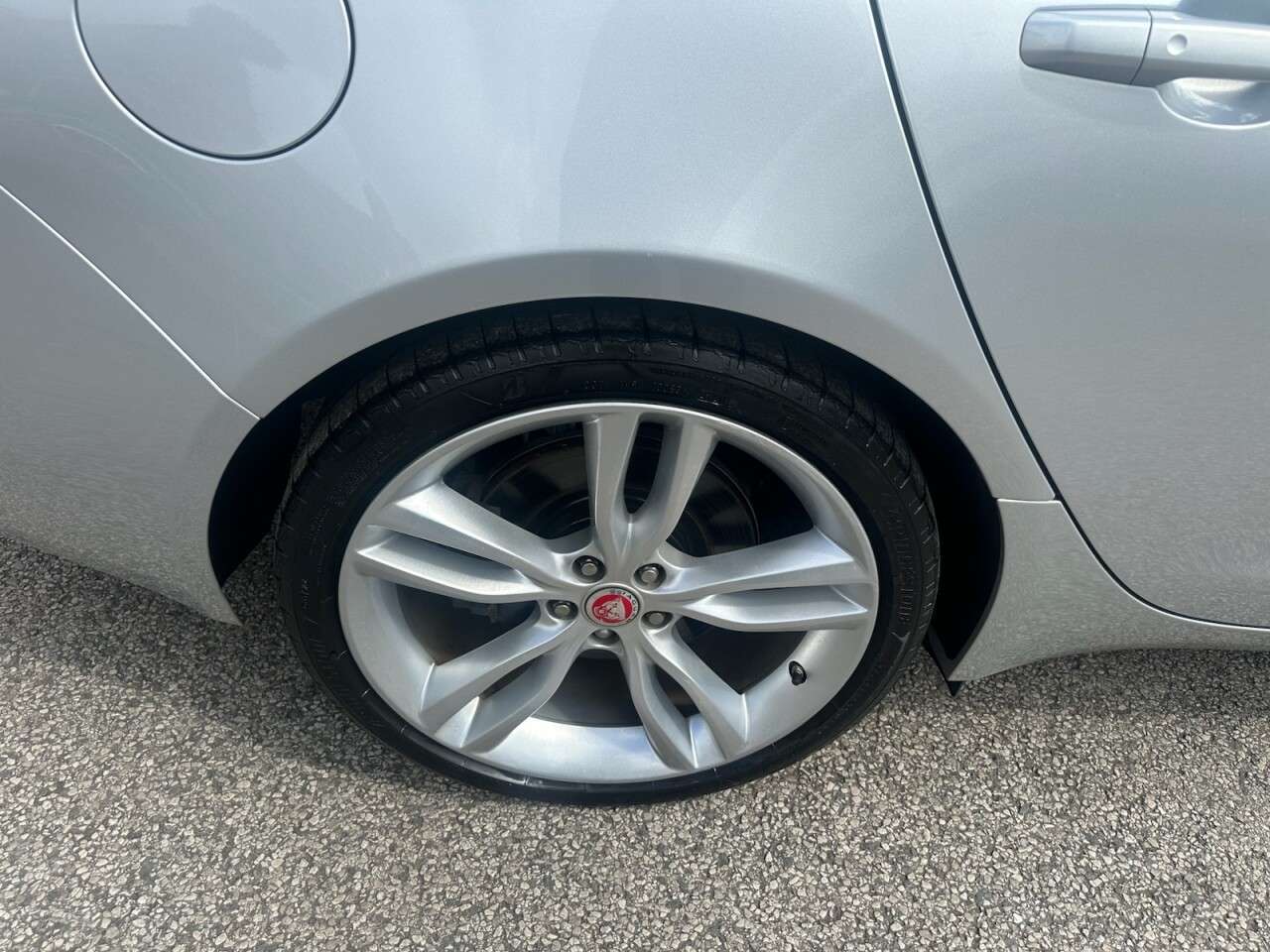 2018 JAGUAR XF 2018 JAGUAR XF