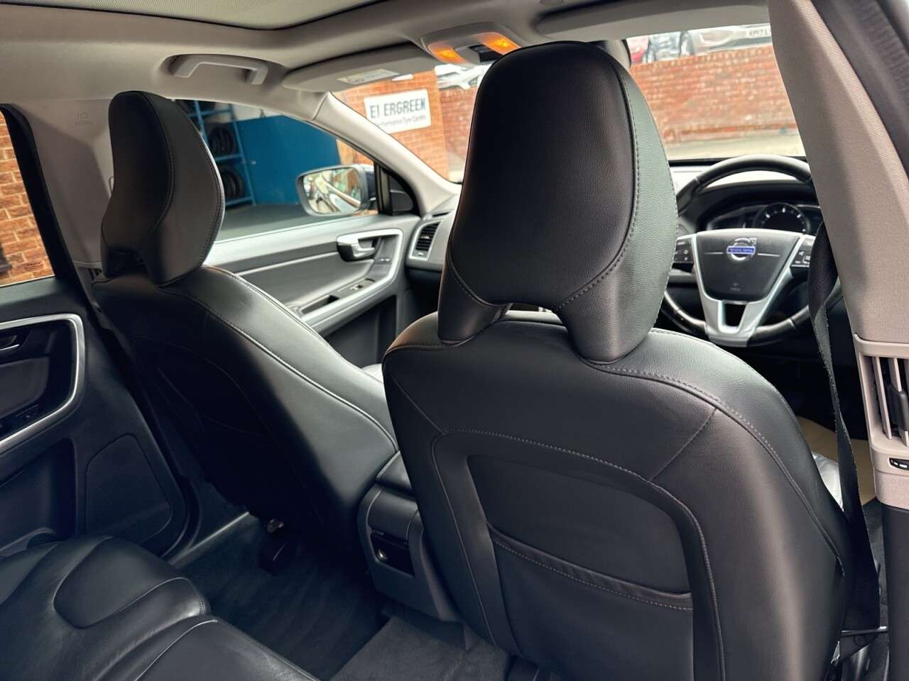2015 VOLVO XC60 2015 VOLVO XC60