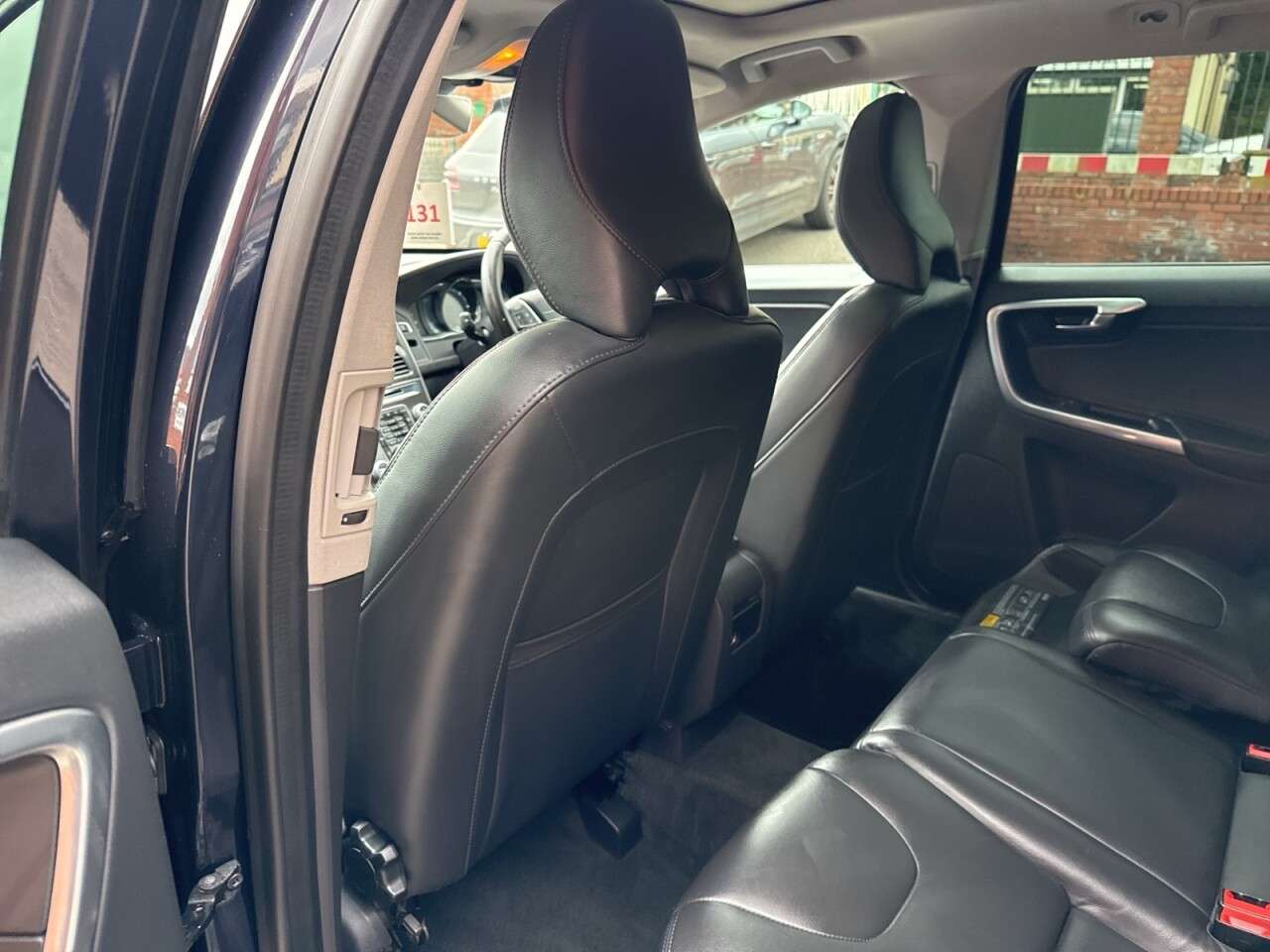 2015 VOLVO XC60 2015 VOLVO XC60