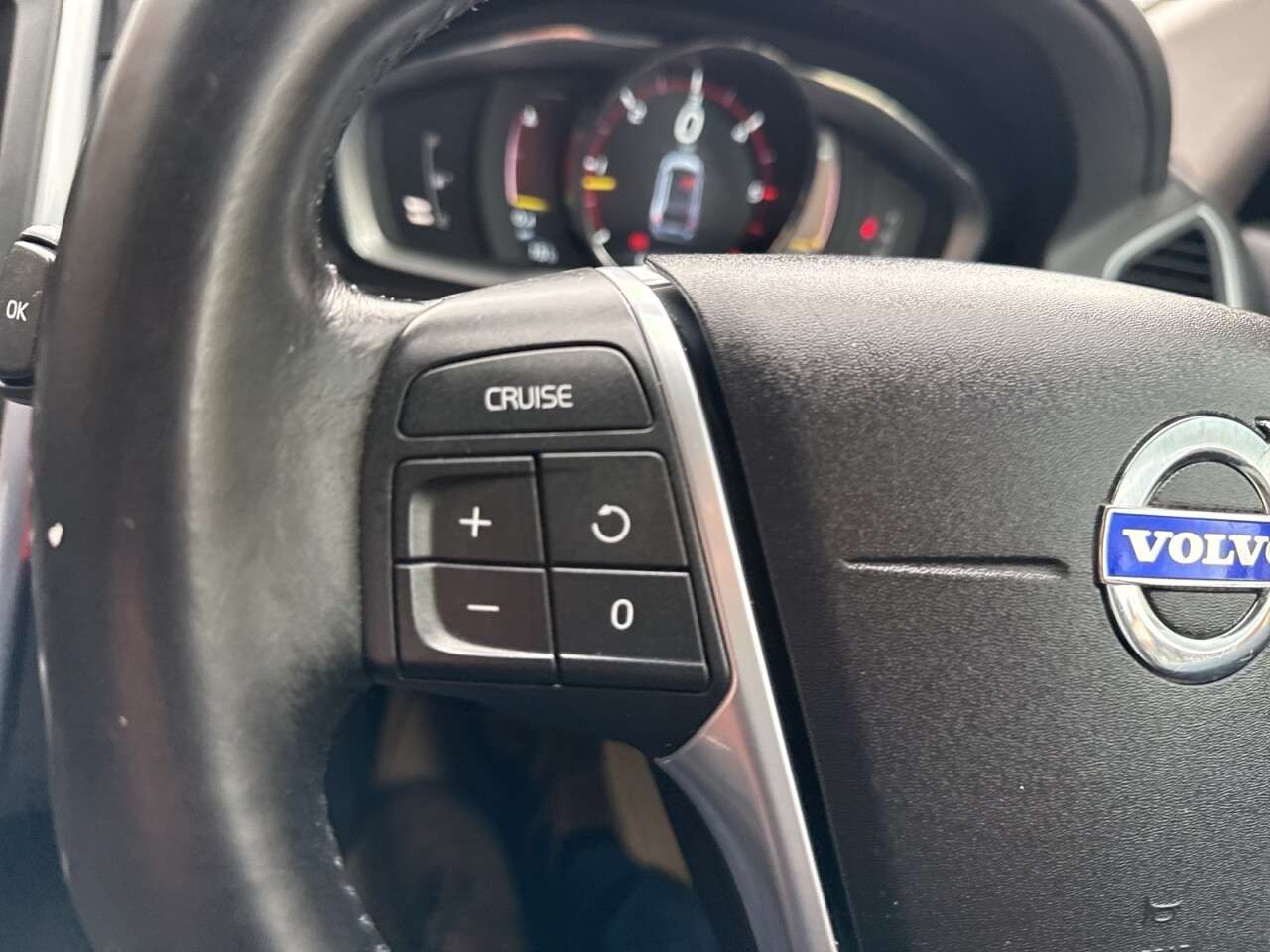 2015 VOLVO XC60 2015 VOLVO XC60