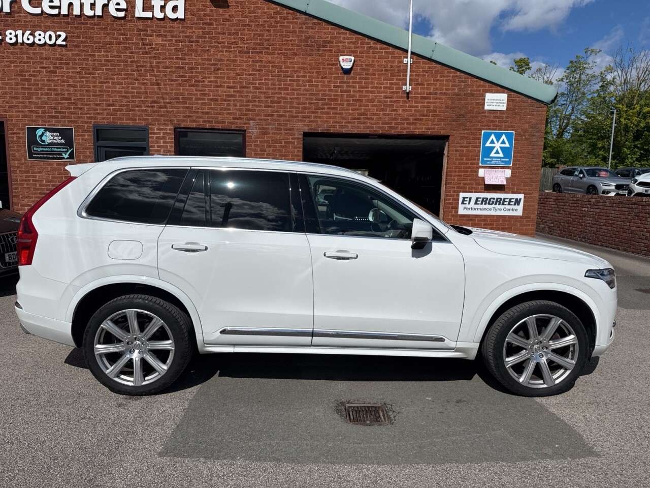 A 2018 VOLVO XC90 2.0 D5 PowerPulse Inscription Pro SUV 5dr Diesel Auto 4WD Euro 6 (s/s) (235 A 2018 VOLVO XC90 2.0 D5 PowerPulse Inscription Pro SUV 5dr Diesel Auto 4WD Euro 6 (s/s) (235