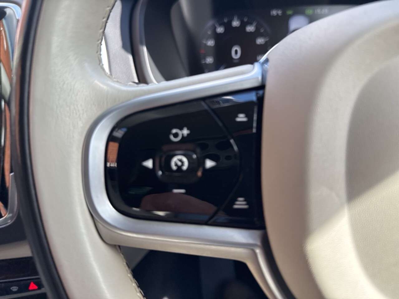 2018 VOLVO XC90 2018 VOLVO XC90