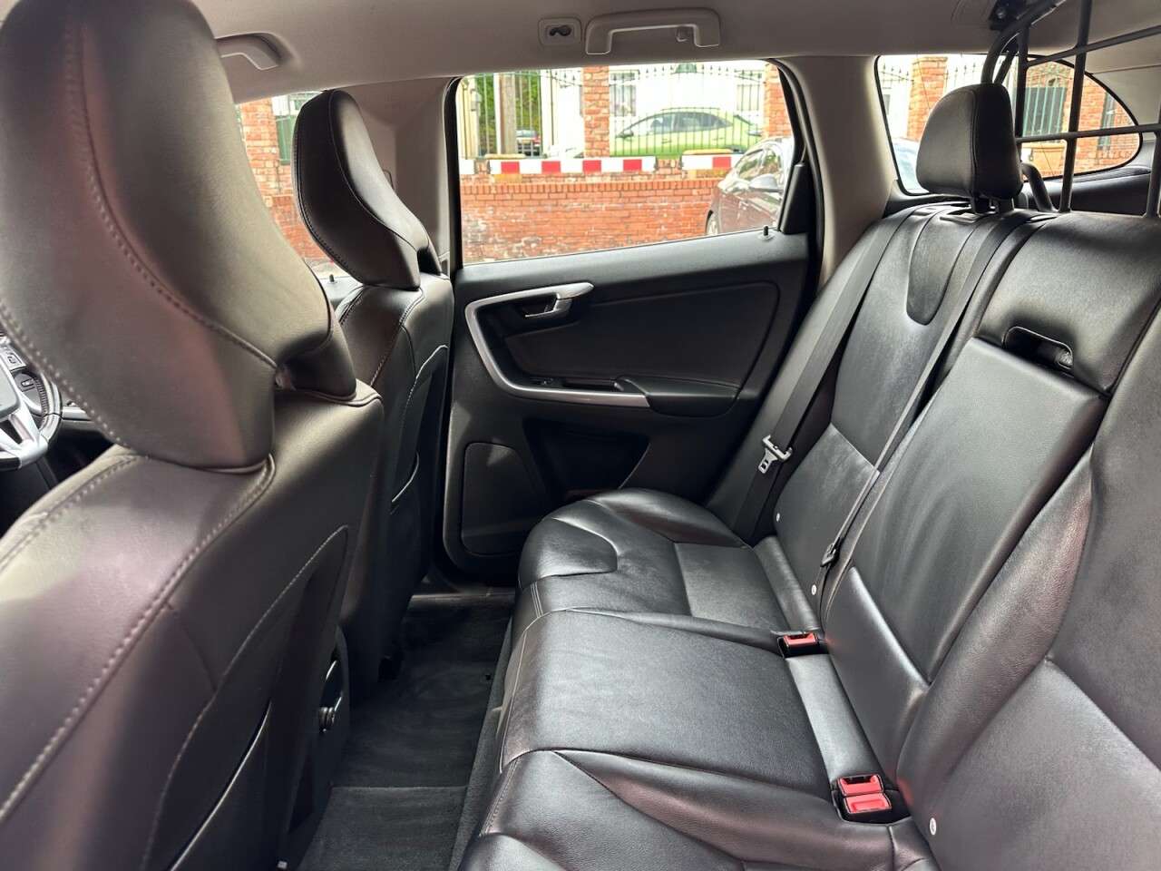 2015 VOLVO XC60 2015 VOLVO XC60