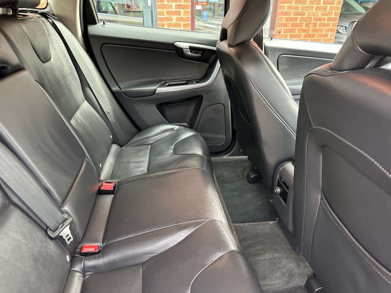 2015 VOLVO XC60 2015 VOLVO XC60