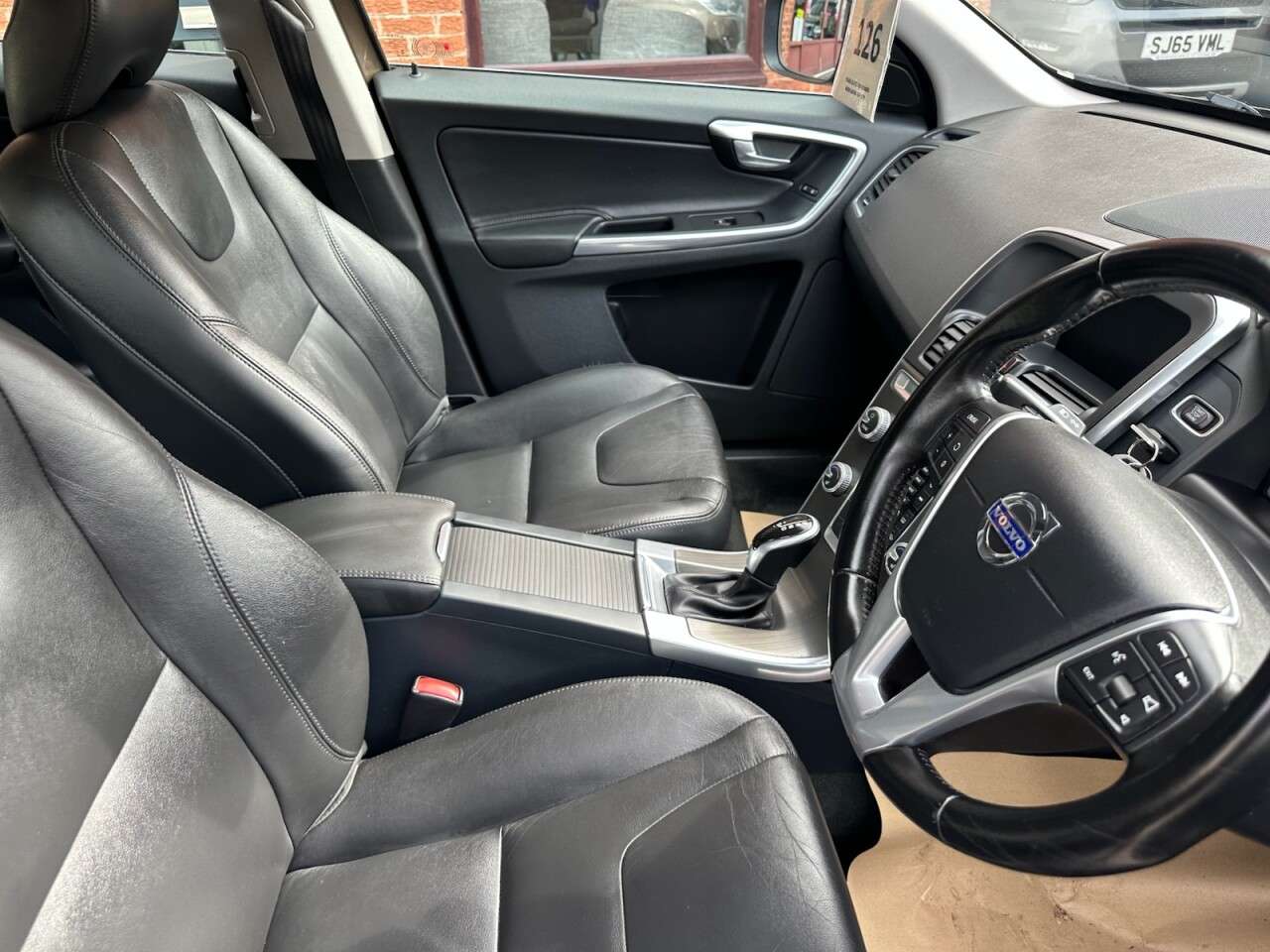 2015 VOLVO XC60 2015 VOLVO XC60