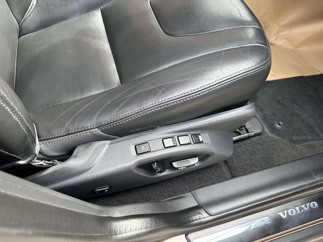 2015 VOLVO XC60 2015 VOLVO XC60