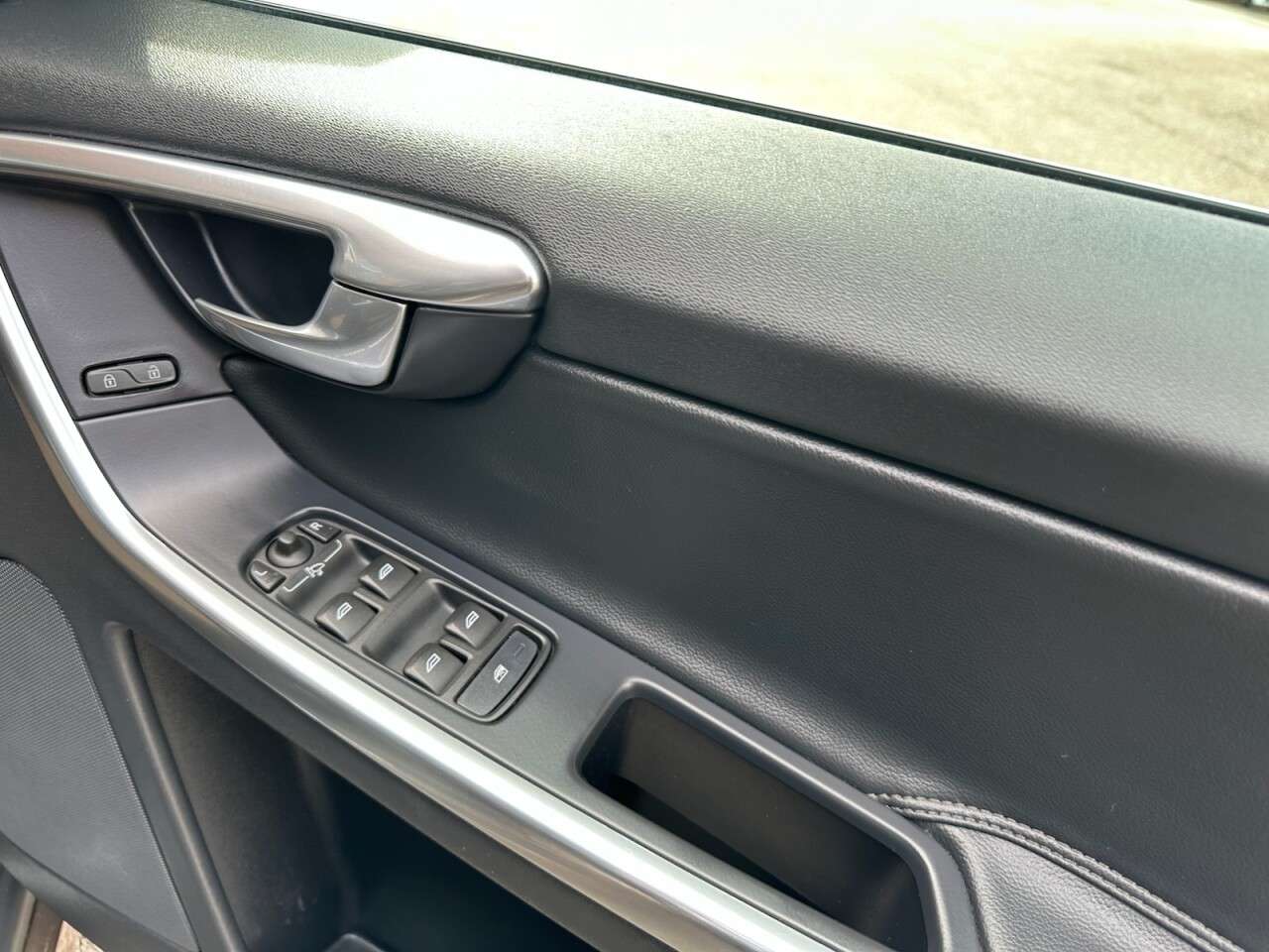 2015 VOLVO XC60 2015 VOLVO XC60
