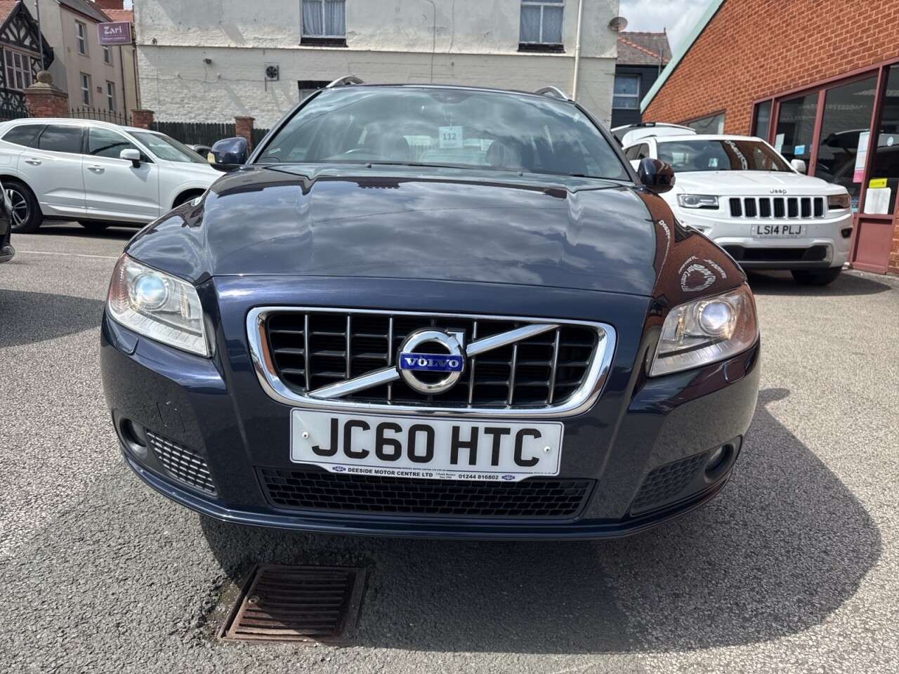 2010 VOLVO V70 2010 VOLVO V70