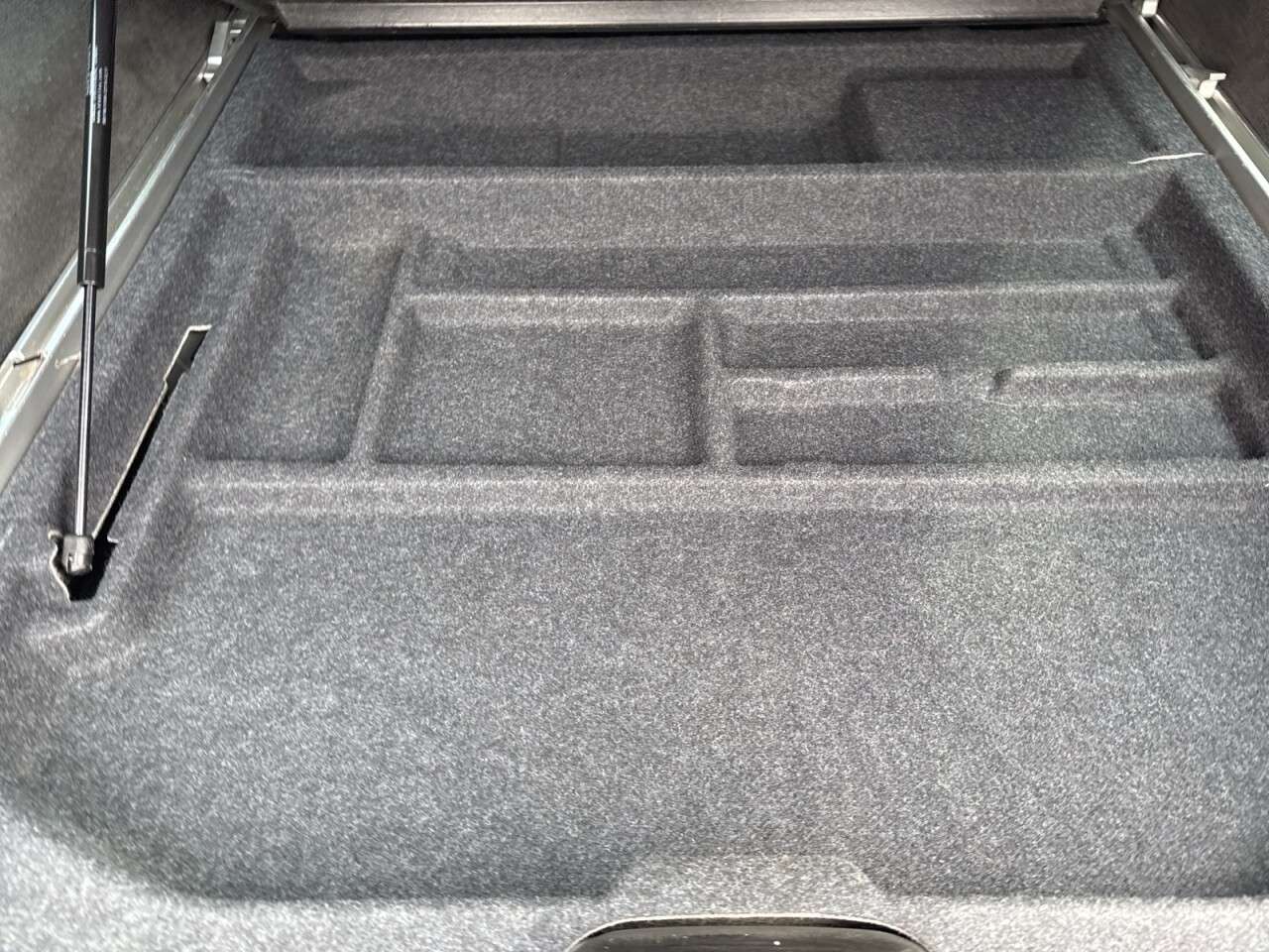 2010 VOLVO V70 2010 VOLVO V70