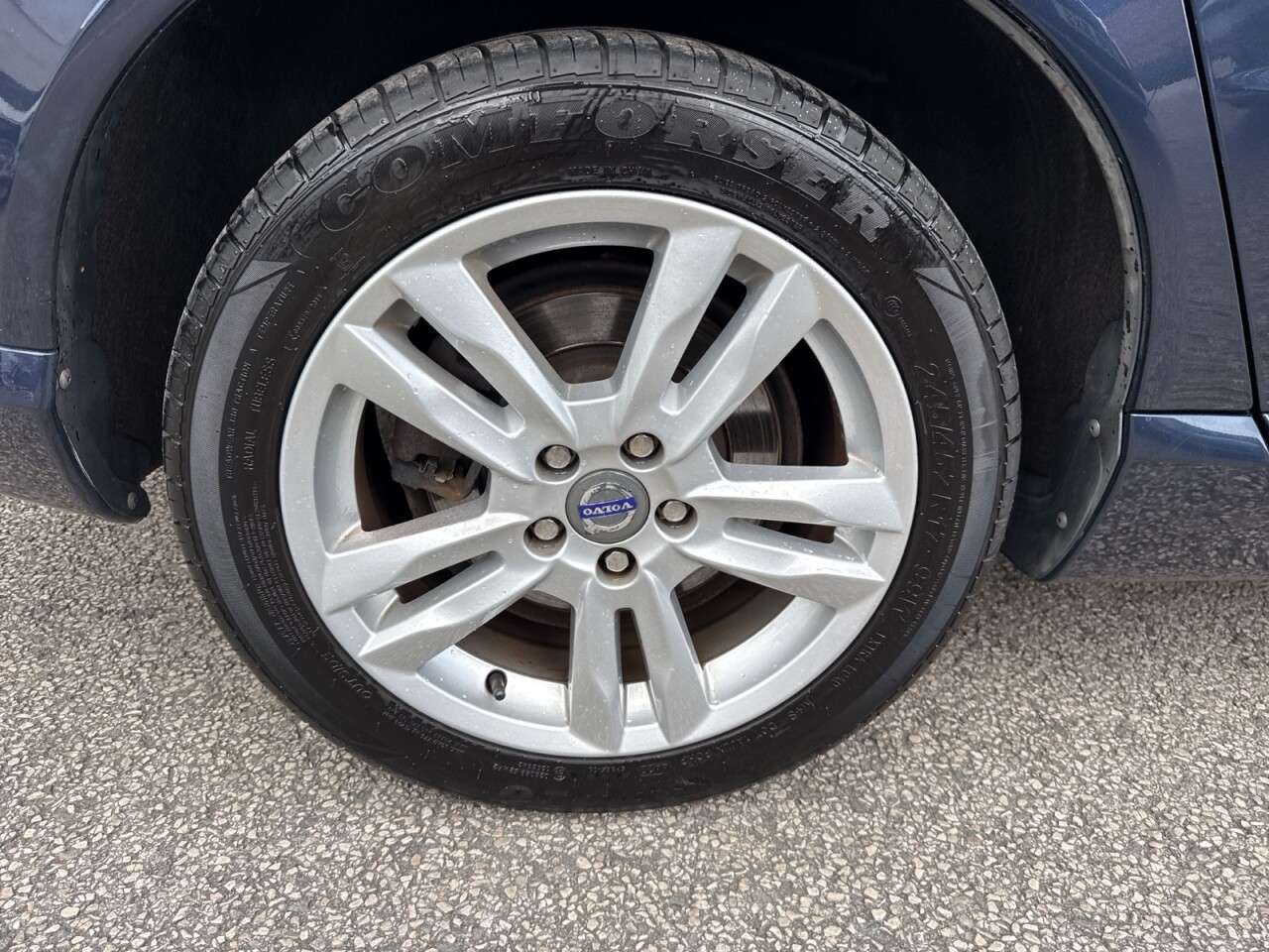 2010 VOLVO V70 2010 VOLVO V70