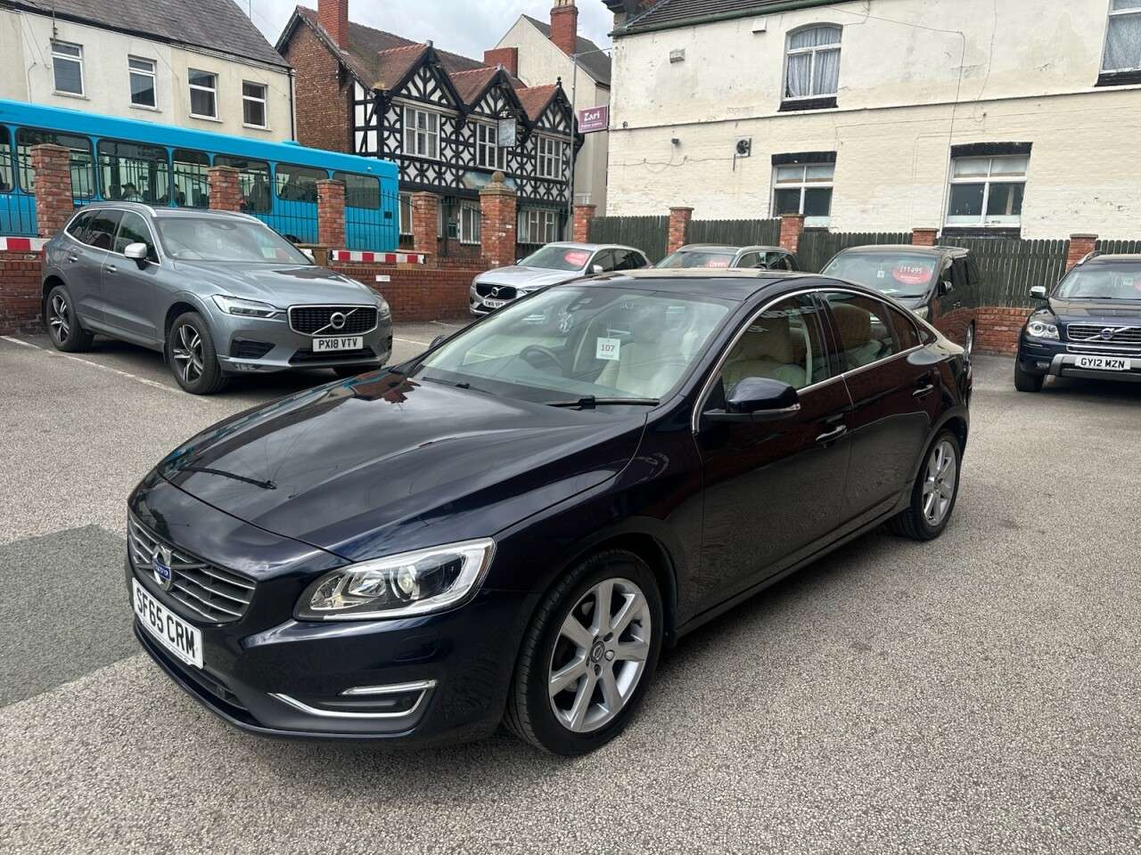 A 2016 VOLVO S60 2.0 D4 SE Lux Nav Saloon 4dr Diesel Auto Euro 6 (s/s) (190 ps) A 2016 VOLVO S60 2.0 D4 SE Lux Nav Saloon 4dr Diesel Auto Euro 6 (s/s) (190 ps)