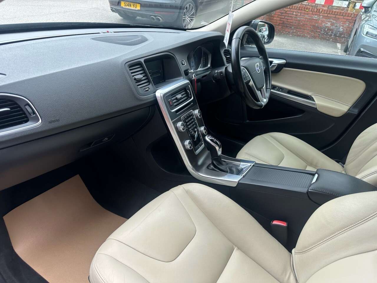 2016 VOLVO S60 2016 VOLVO S60