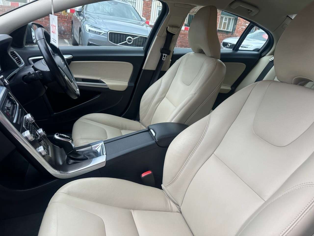 2016 VOLVO S60 2016 VOLVO S60