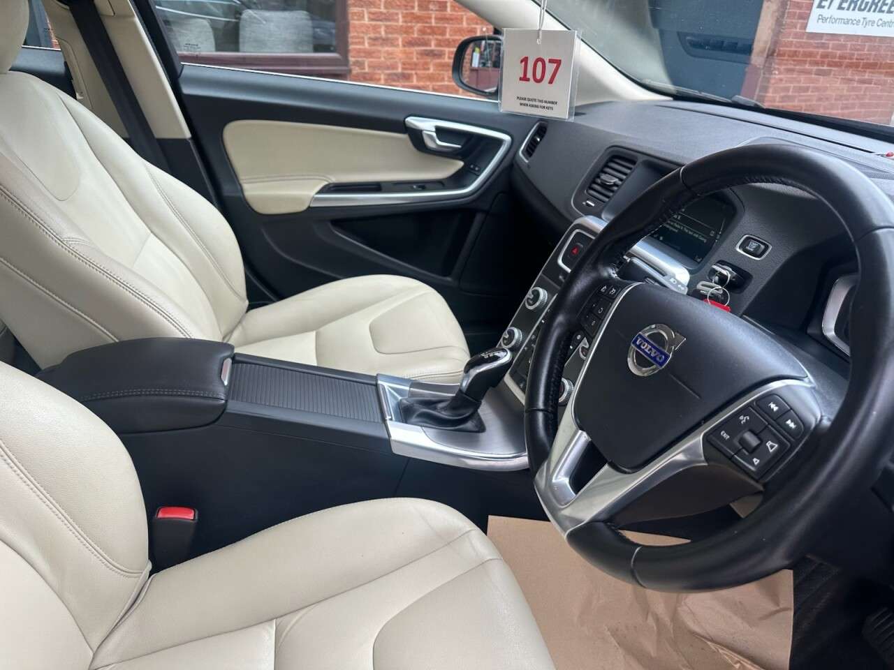 2016 VOLVO S60 2016 VOLVO S60