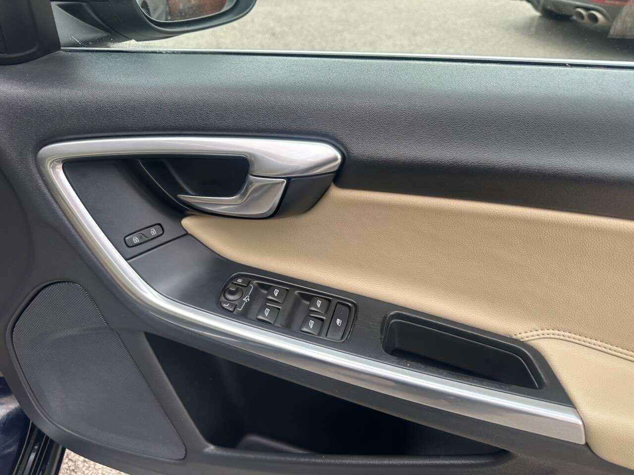 2016 VOLVO S60 2016 VOLVO S60