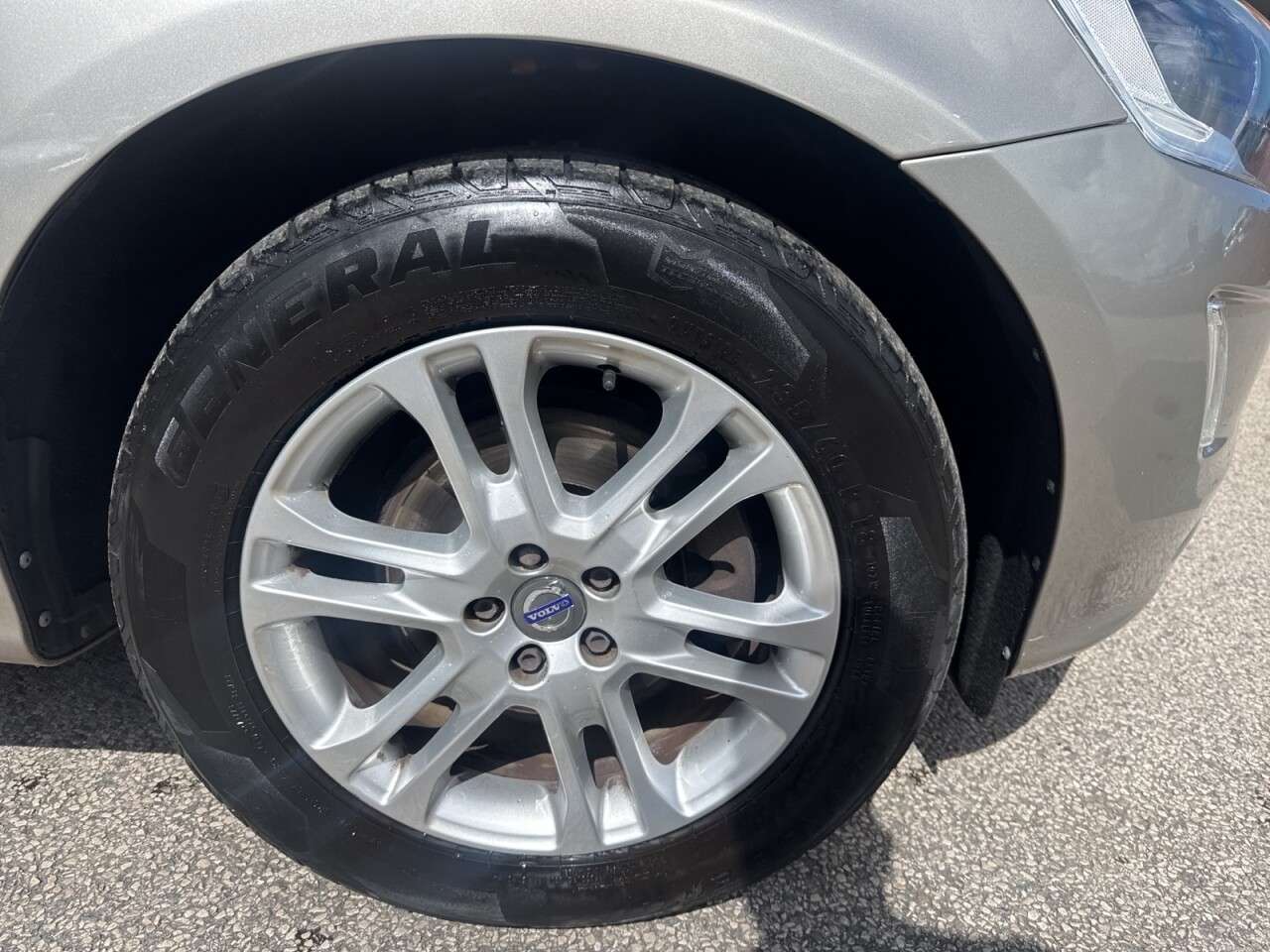 2016 VOLVO XC60 2016 VOLVO XC60