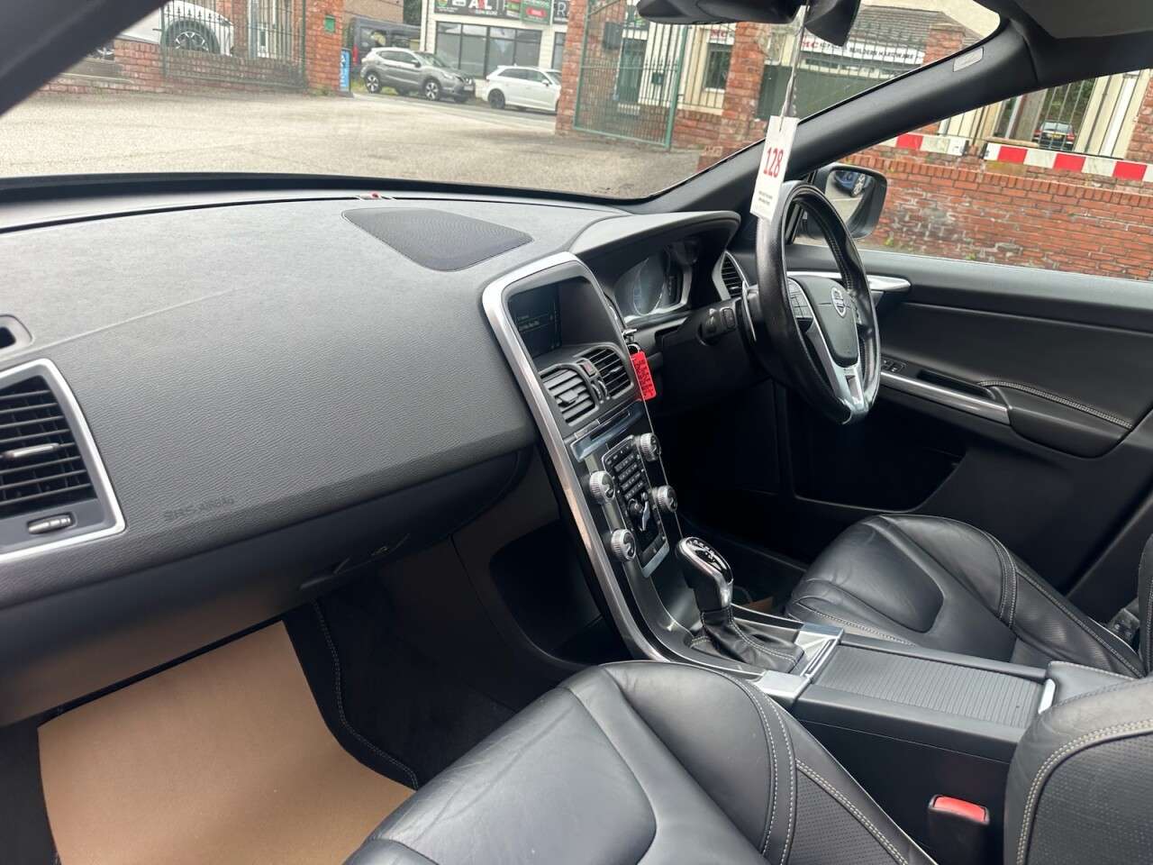 2015 VOLVO XC60 2015 VOLVO XC60