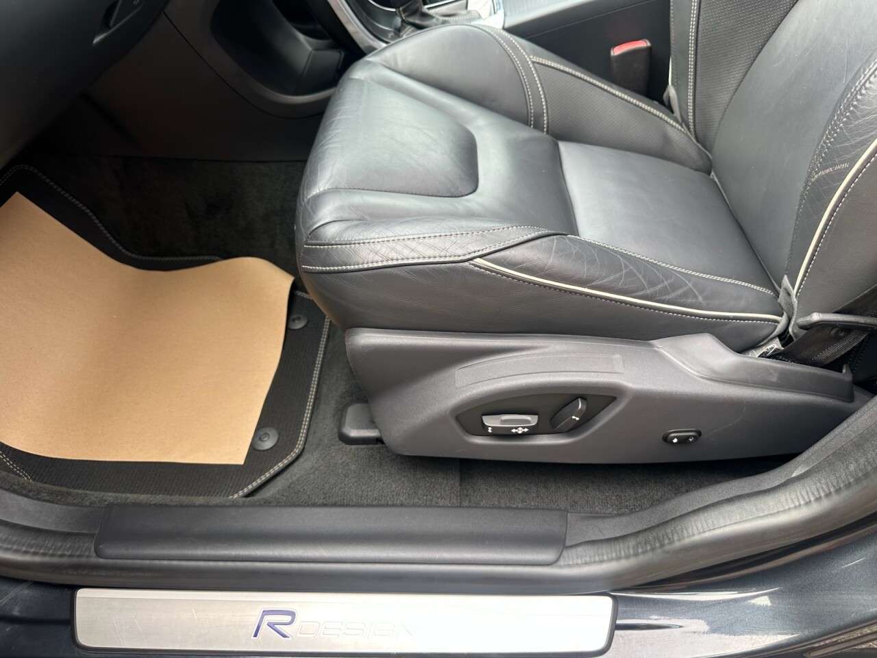 2015 VOLVO XC60 2015 VOLVO XC60