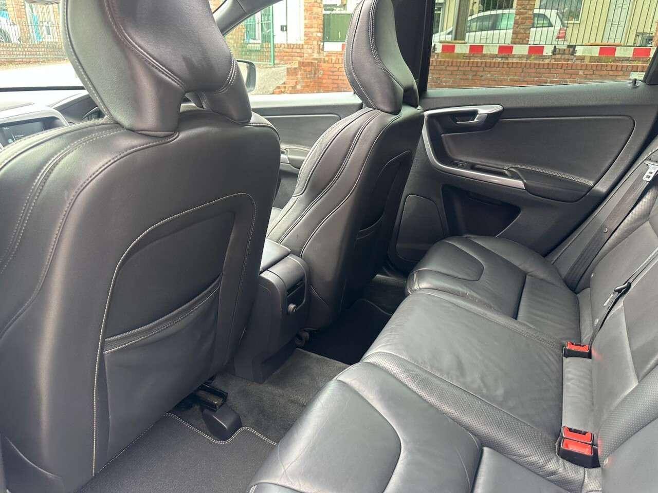 2015 VOLVO XC60 2015 VOLVO XC60