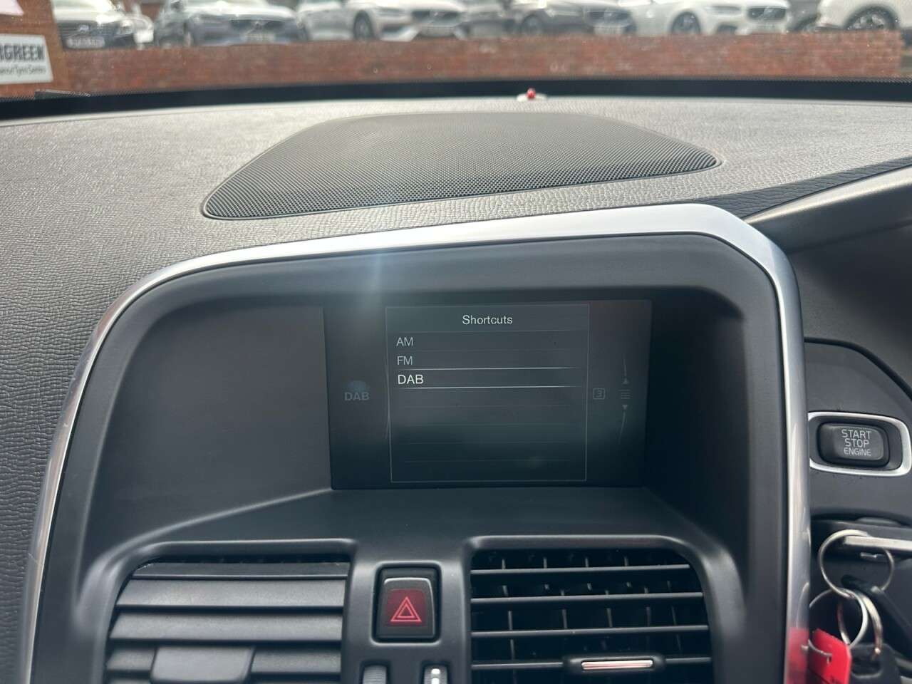 2015 VOLVO XC60 2015 VOLVO XC60