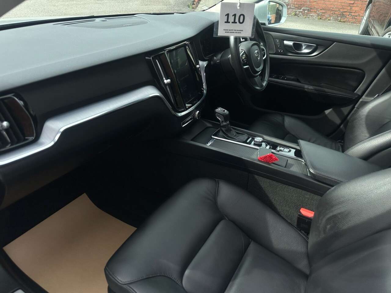 2018 VOLVO V60 2018 VOLVO V60