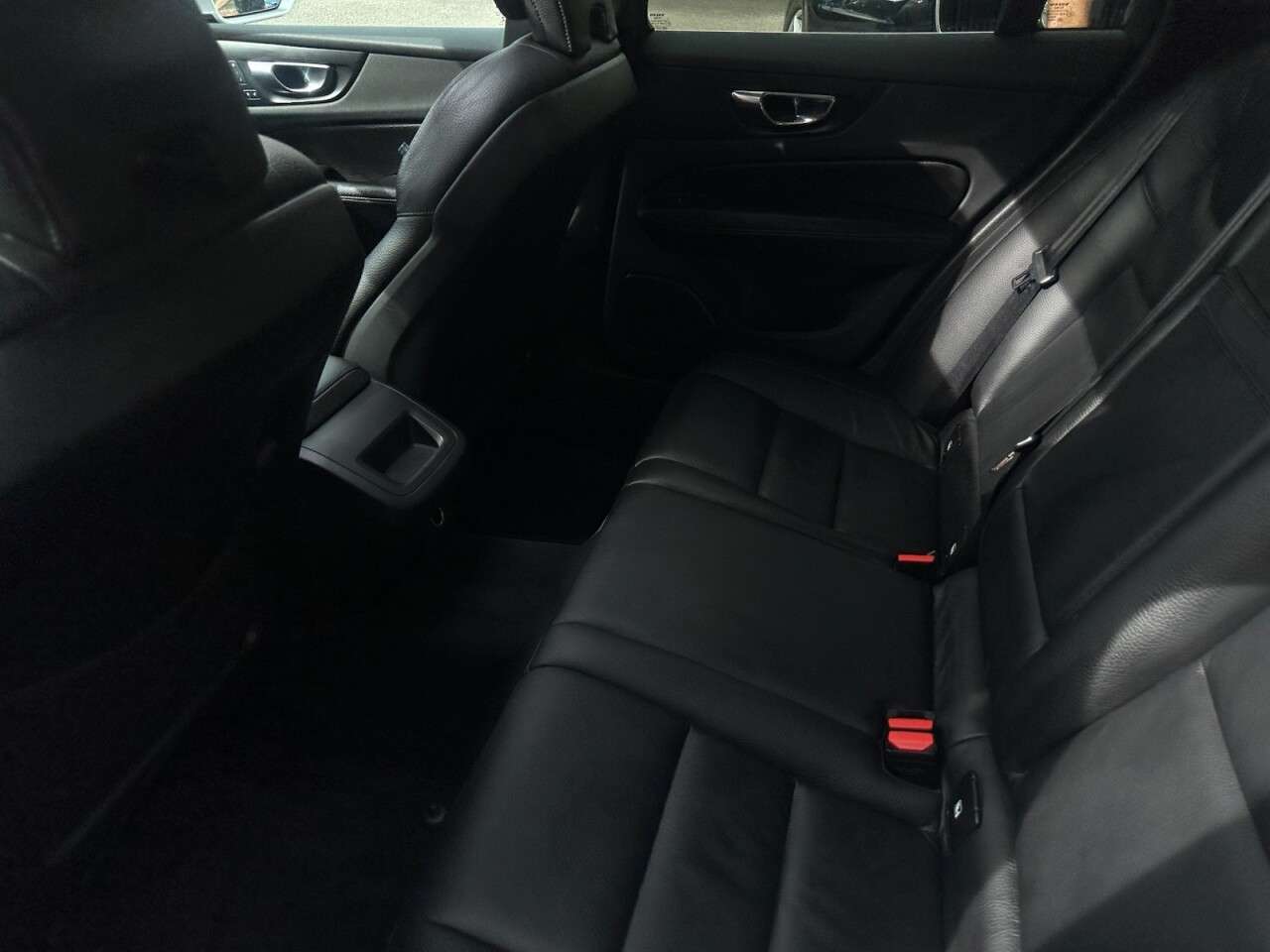 2018 VOLVO V60 2018 VOLVO V60