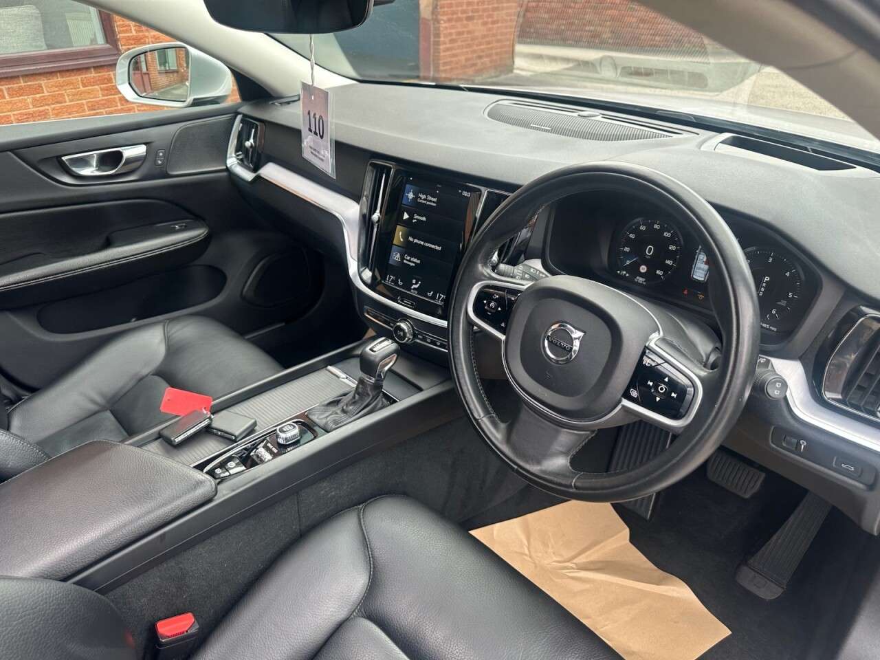 2018 VOLVO V60 2018 VOLVO V60