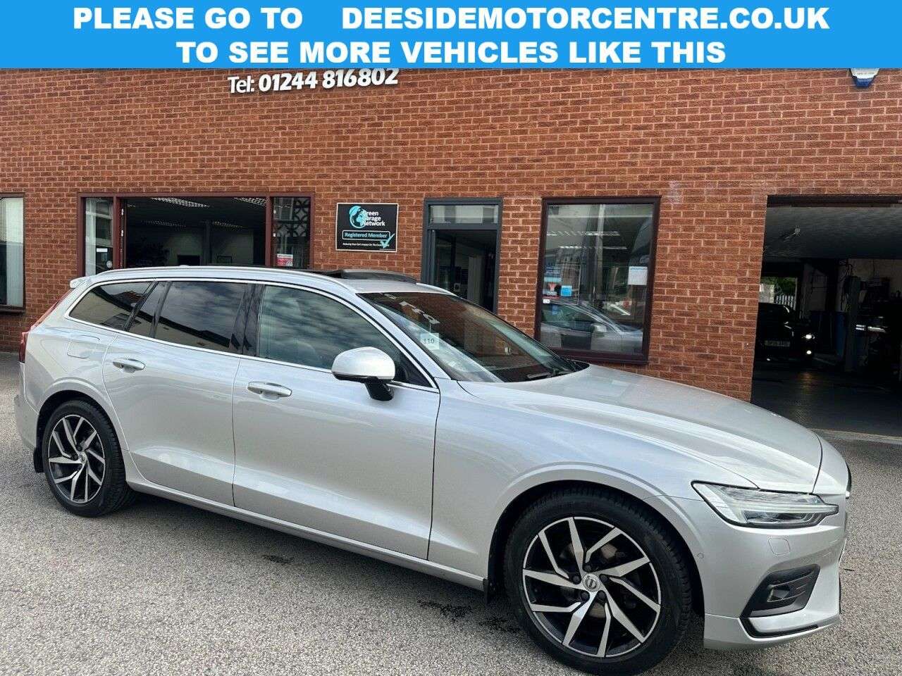 A 2018 VOLVO V60 2.0 D4 Momentum Pro Estate 5dr Diesel Auto Euro 6 (s/s) (190 ps) 360 Degree A 2018 VOLVO V60 2.0 D4 Momentum Pro Estate 5dr Diesel Auto Euro 6 (s/s) (190 ps) 360 Degree