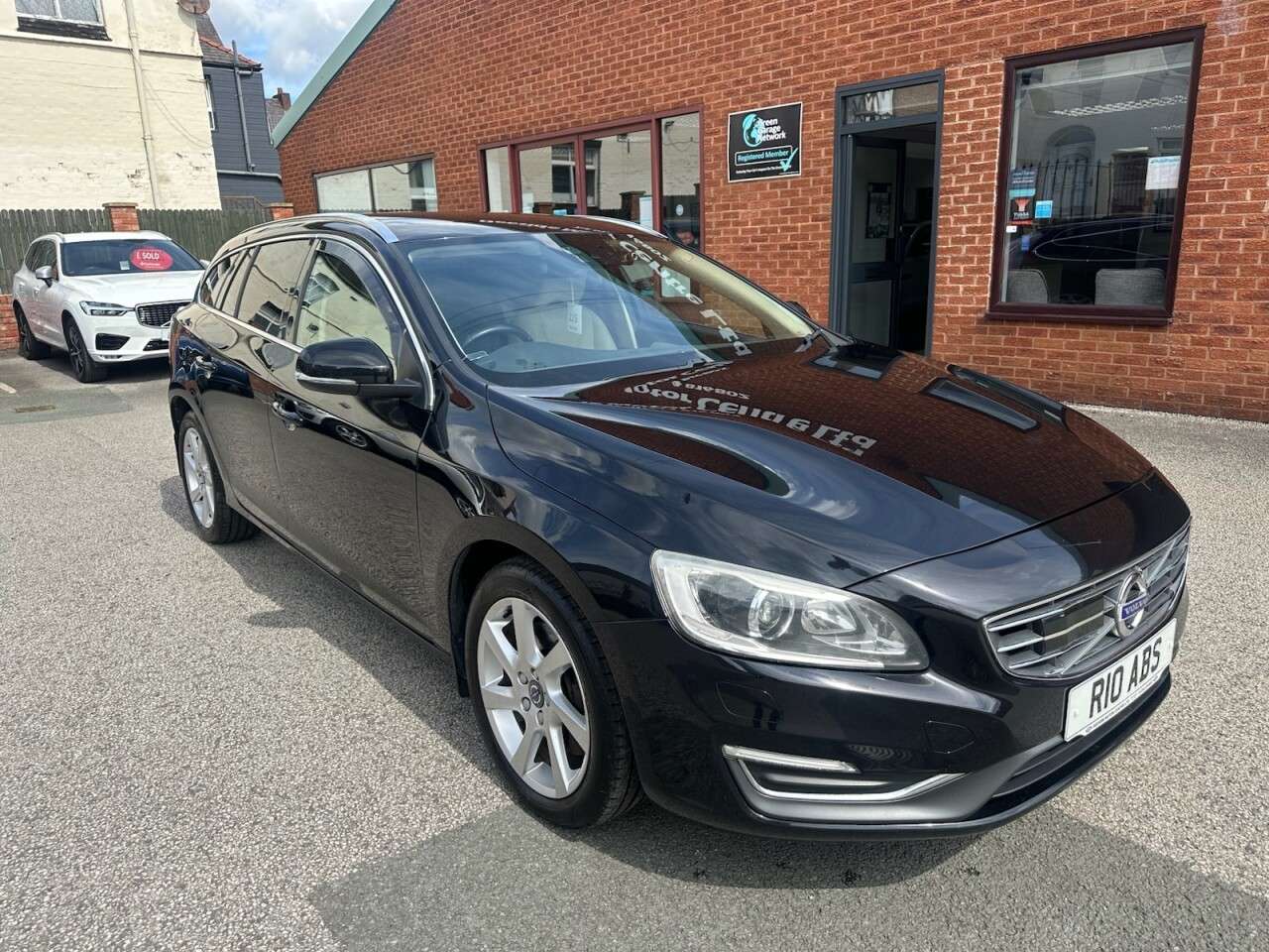 2014 VOLVO V60 2014 VOLVO V60