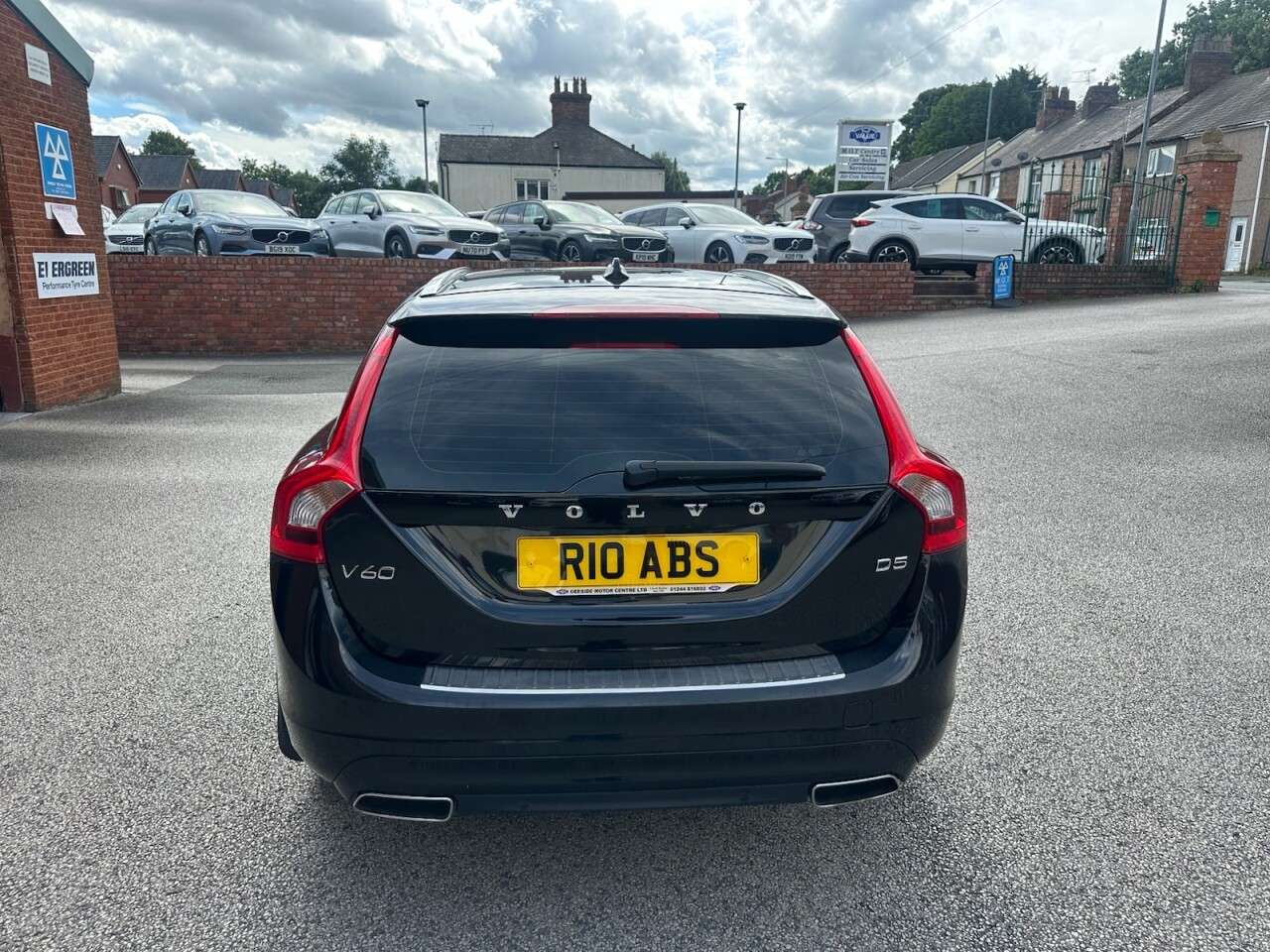 2014 VOLVO V60 2014 VOLVO V60