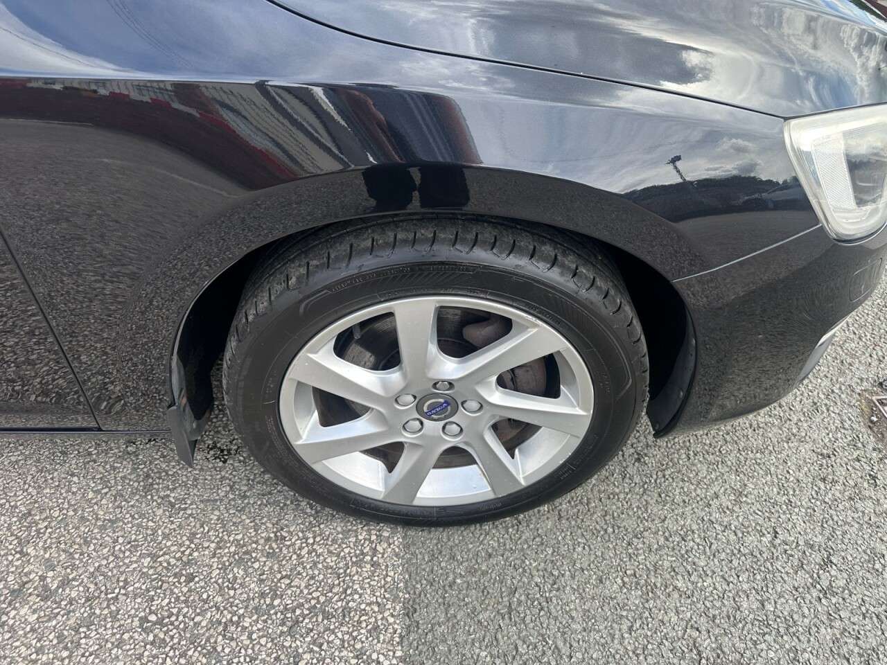 2014 VOLVO V60 2014 VOLVO V60
