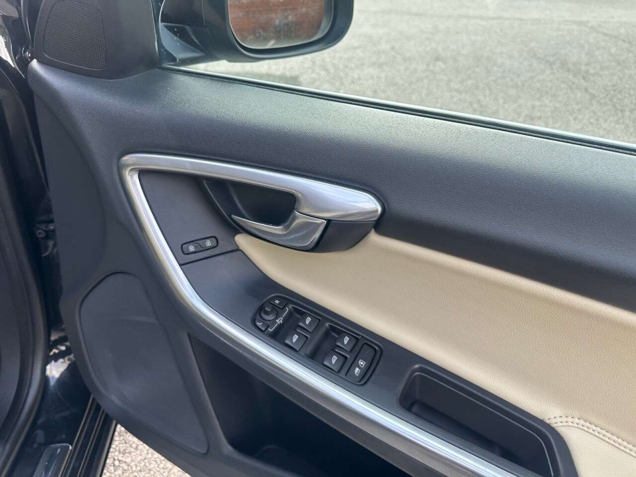 2014 VOLVO V60 2014 VOLVO V60