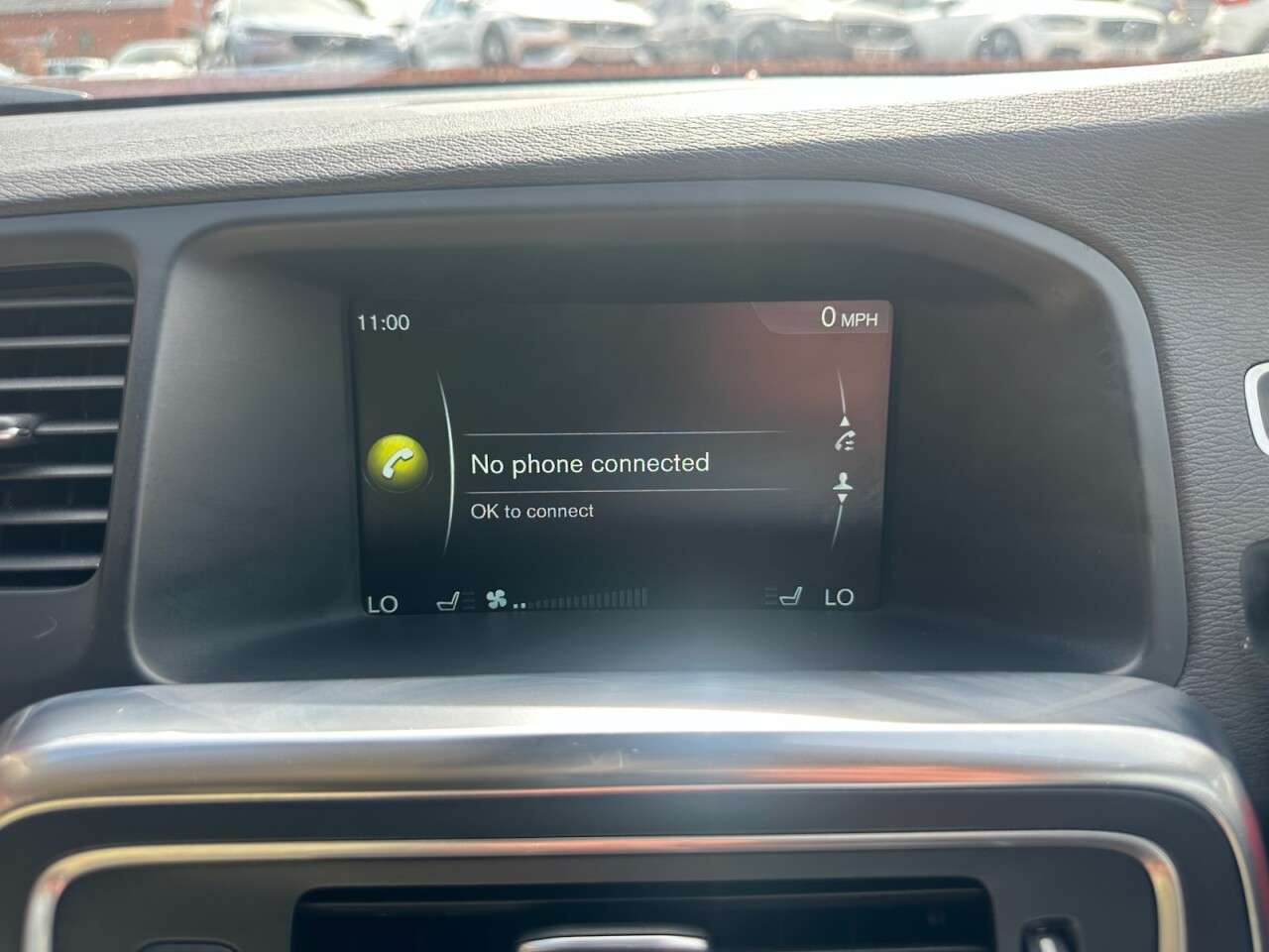 2014 VOLVO V60 2014 VOLVO V60