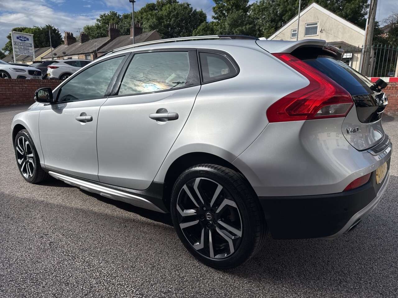 2019 VOLVO V40 CROSS COUNTRY 2019 VOLVO V40 CROSS COUNTRY