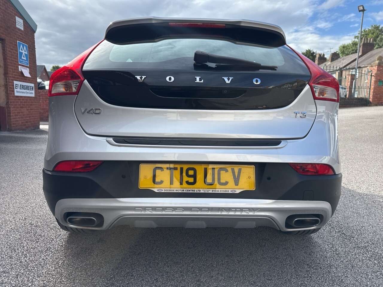 2019 VOLVO V40 CROSS COUNTRY 2019 VOLVO V40 CROSS COUNTRY