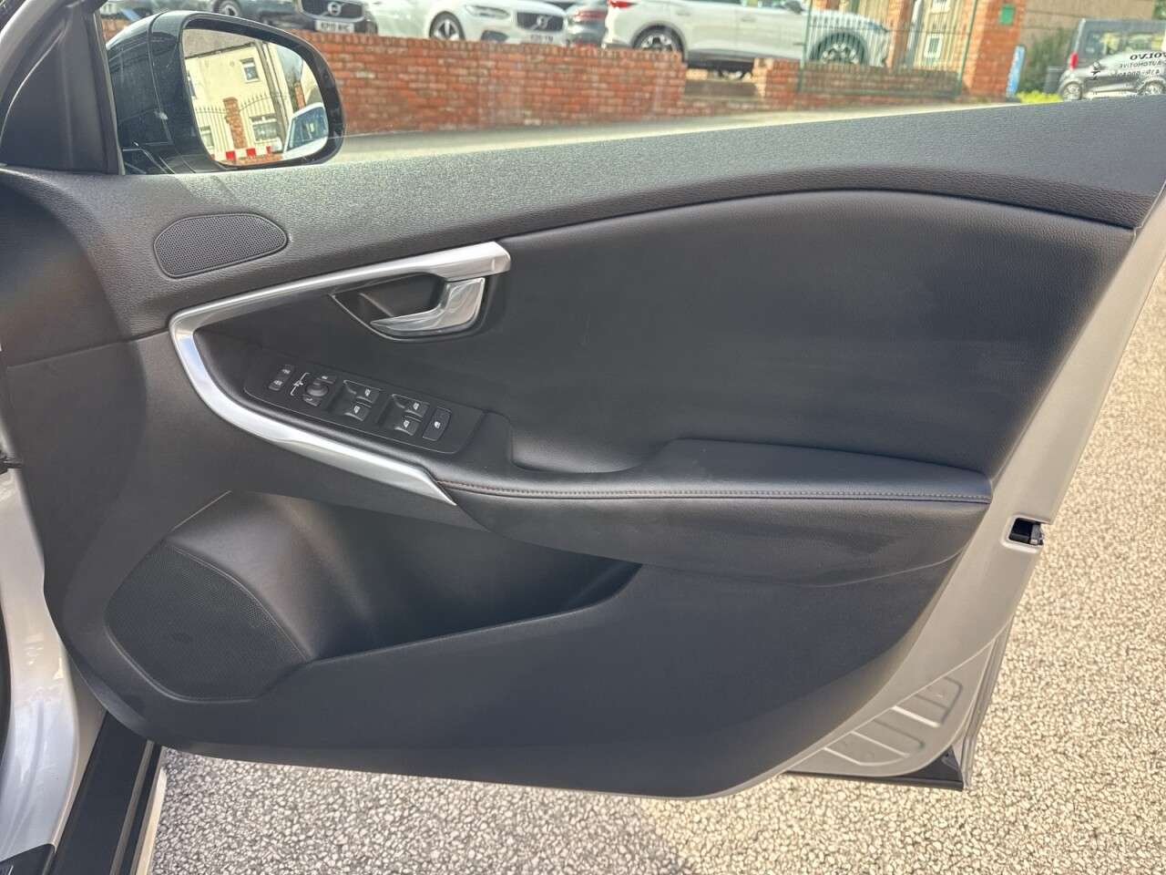 2019 VOLVO V40 CROSS COUNTRY 2019 VOLVO V40 CROSS COUNTRY