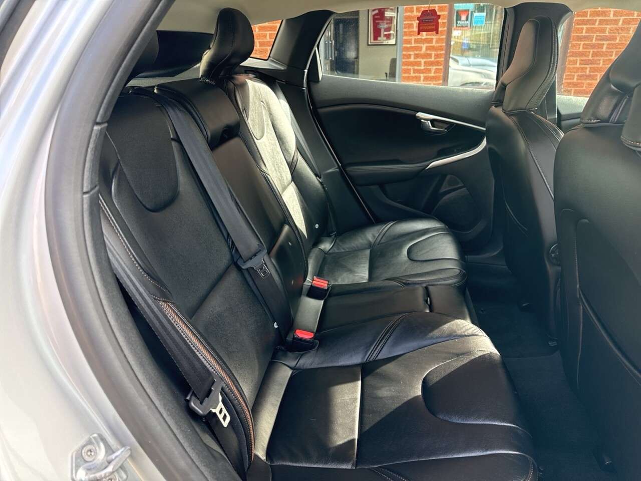 2019 VOLVO V40 CROSS COUNTRY 2019 VOLVO V40 CROSS COUNTRY