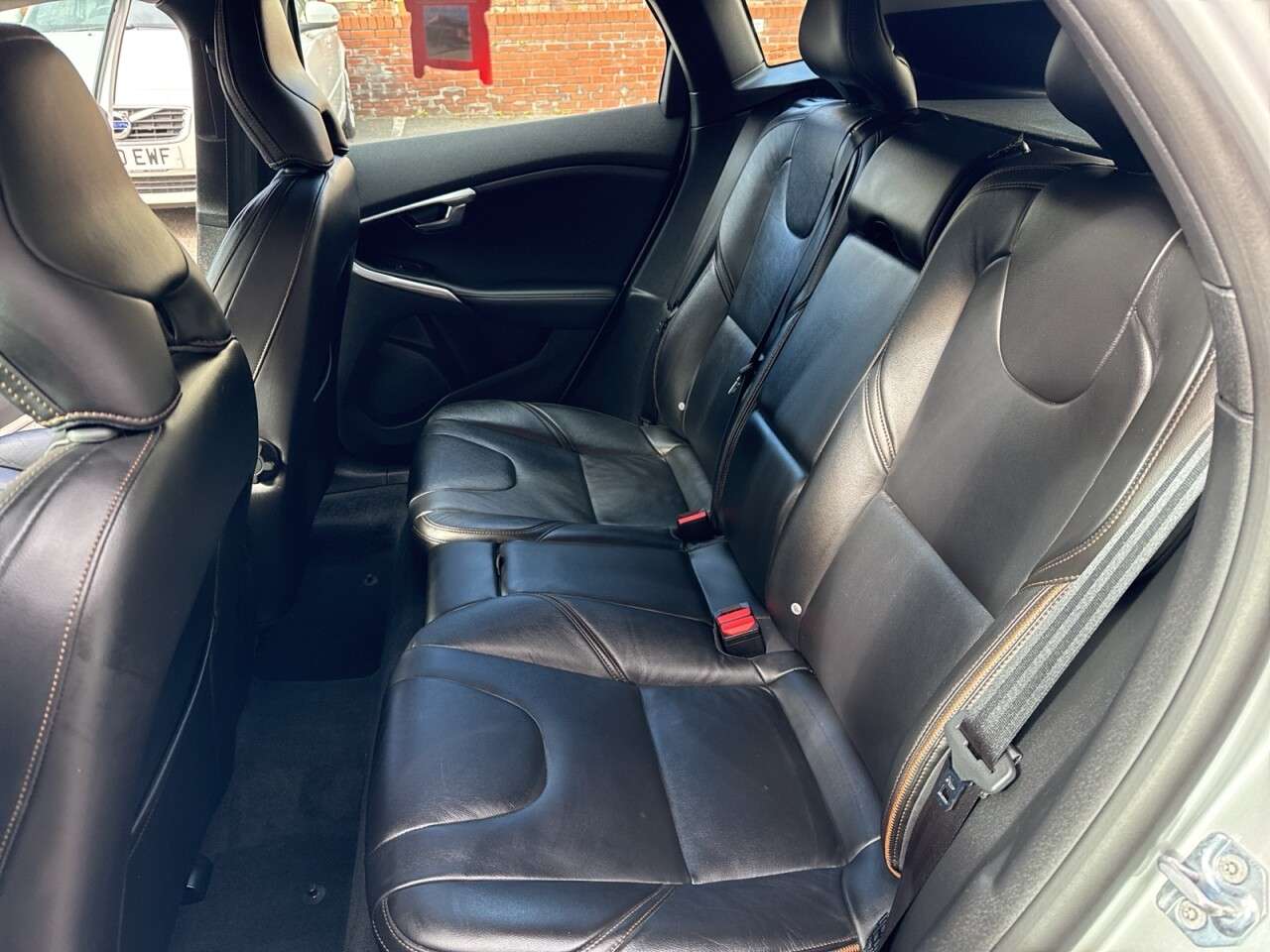 2019 VOLVO V40 CROSS COUNTRY 2019 VOLVO V40 CROSS COUNTRY