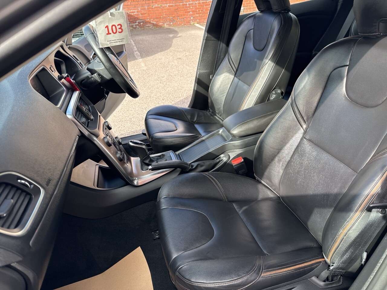 2019 VOLVO V40 CROSS COUNTRY 2019 VOLVO V40 CROSS COUNTRY