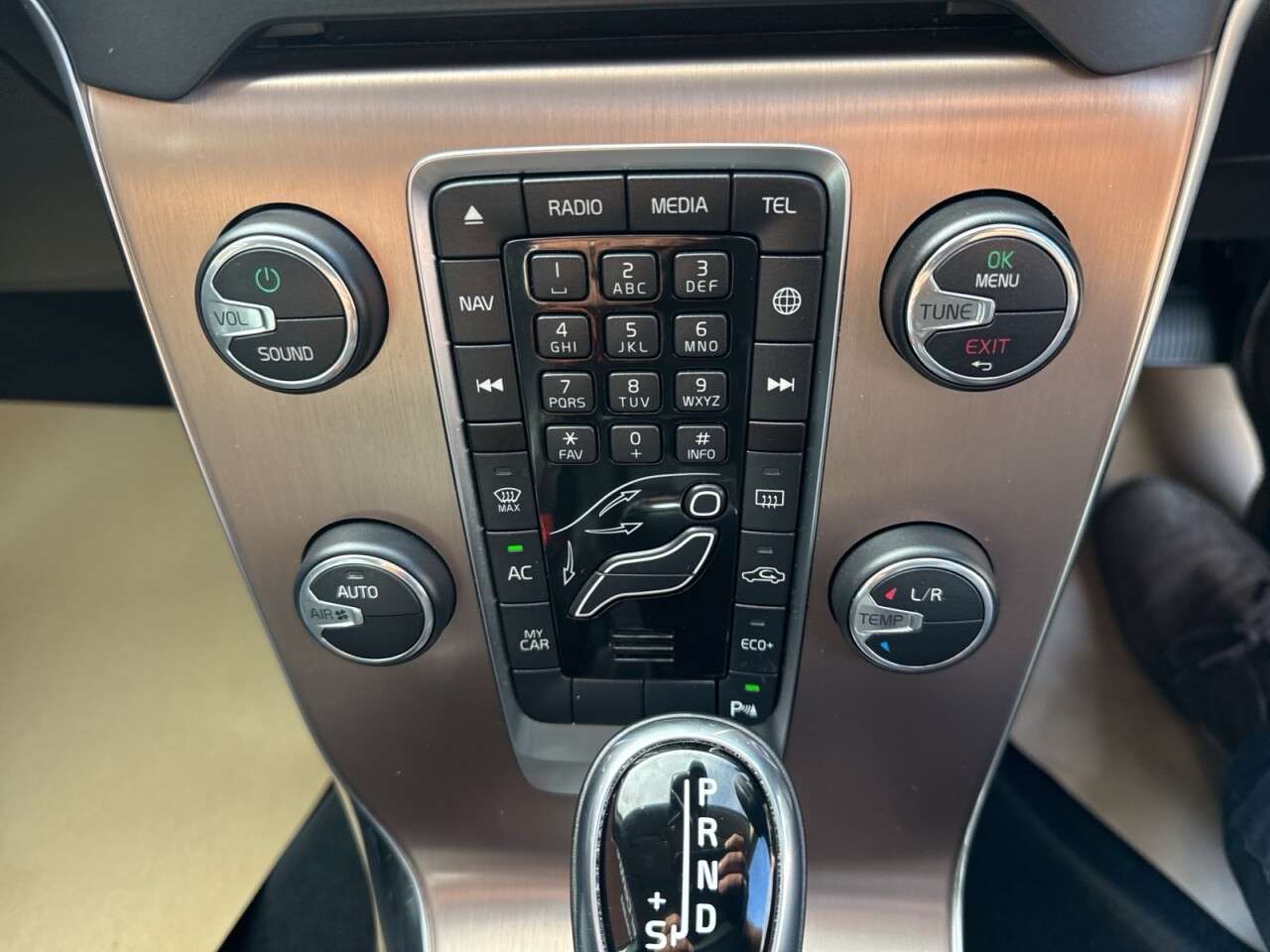 2019 VOLVO V40 CROSS COUNTRY 2019 VOLVO V40 CROSS COUNTRY