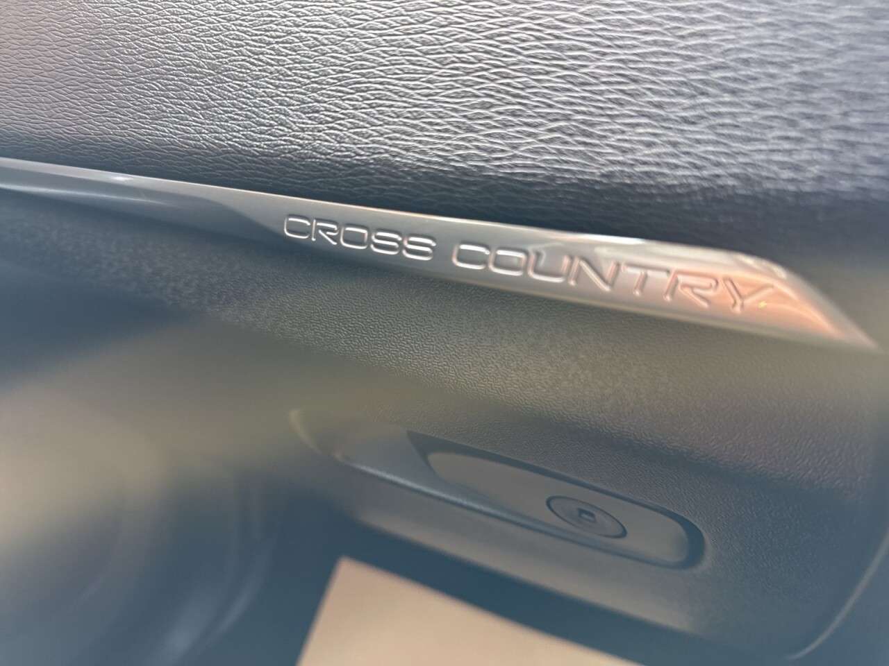 2019 VOLVO V40 CROSS COUNTRY 2019 VOLVO V40 CROSS COUNTRY