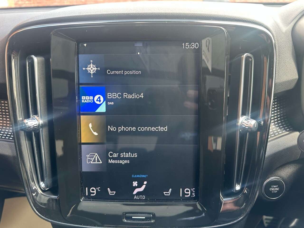 2019 VOLVO XC40 2019 VOLVO XC40
