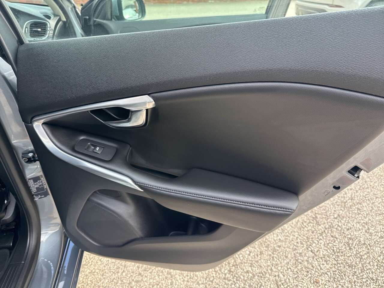 2018 VOLVO V40 2018 VOLVO V40