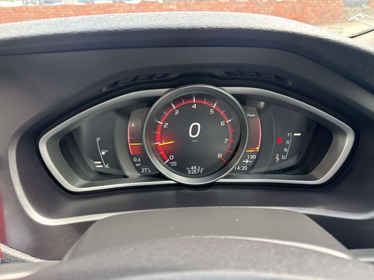 2018 VOLVO V40 2018 VOLVO V40