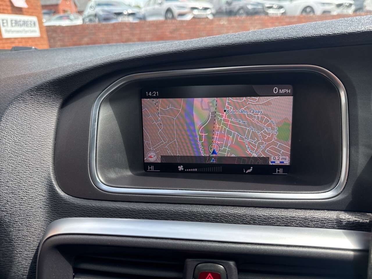 2018 VOLVO V40 2018 VOLVO V40