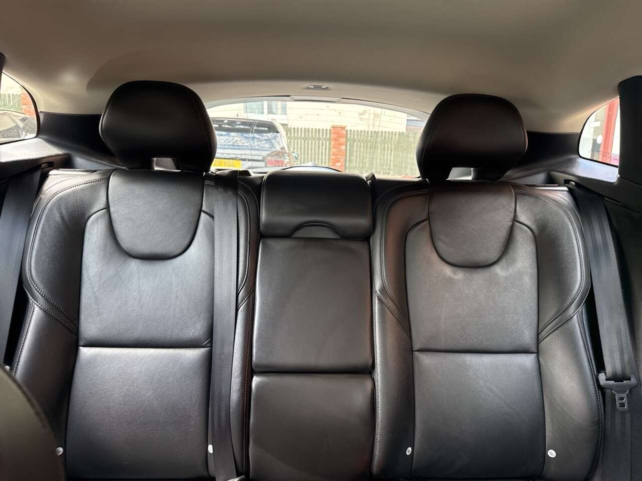 2018 VOLVO V40 2018 VOLVO V40