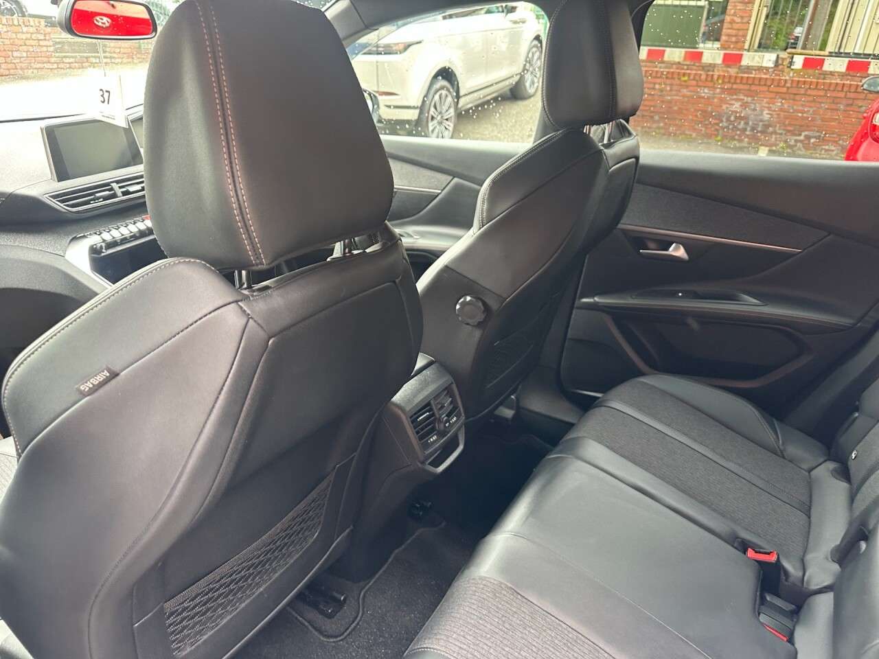 2019 PEUGEOT 3008 2019 PEUGEOT 3008